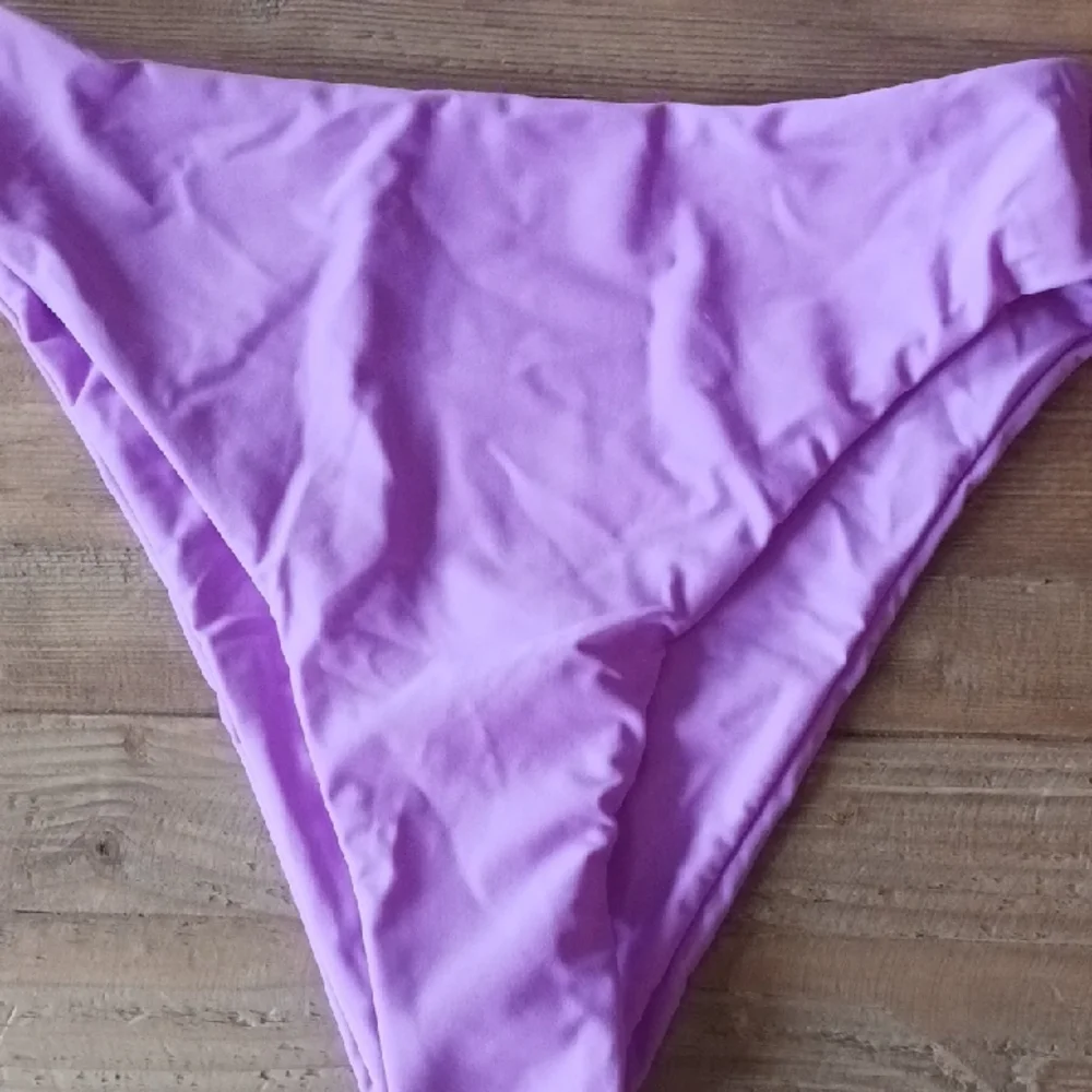 Modern Purple Bikini with High-Waisted Bottoms, New, Hygeniec Liner, M - Picture 3 of 4